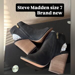 Steve Madden Black Ankle Booties with Brown Heel